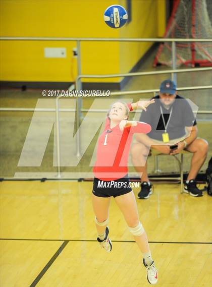 Thumbnail 1 in Hamilton vs. Leon (Nike Tournament of Champions) photogallery.