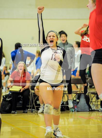 Thumbnail 2 in Hamilton vs. Leon (Nike Tournament of Champions) photogallery.