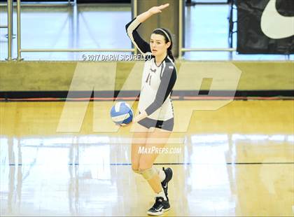Thumbnail 1 in Hamilton vs. Leon (Nike Tournament of Champions) photogallery.