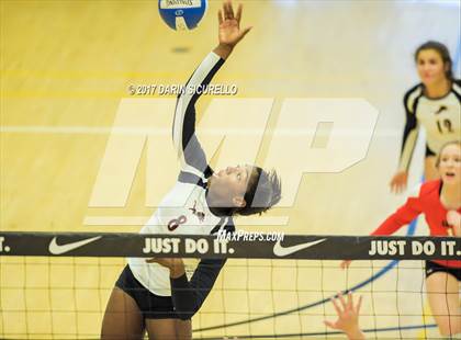 Thumbnail 3 in Hamilton vs. Leon (Nike Tournament of Champions) photogallery.