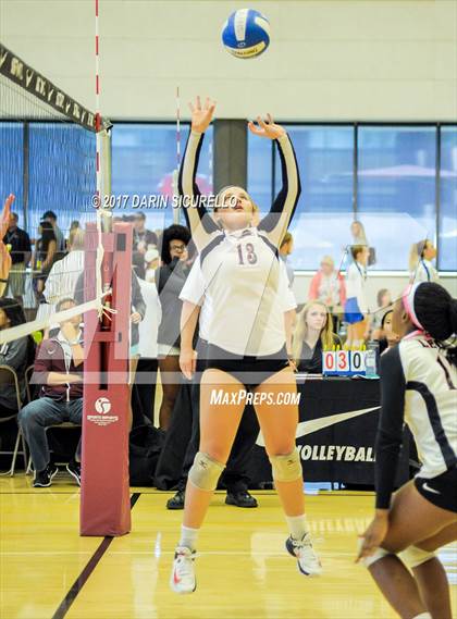 Thumbnail 2 in Hamilton vs. Leon (Nike Tournament of Champions) photogallery.