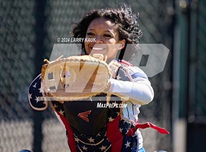 Thumbnail 1 in Independence @ James Lick photogallery.