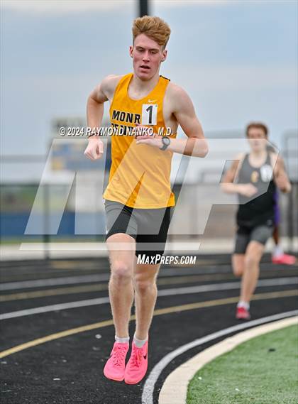 Thumbnail 1 in IHSAA Delta Sectionals (1600 Meter) photogallery.
