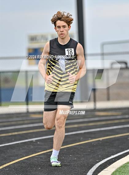 Thumbnail 2 in IHSAA Delta Sectionals (1600 Meter) photogallery.