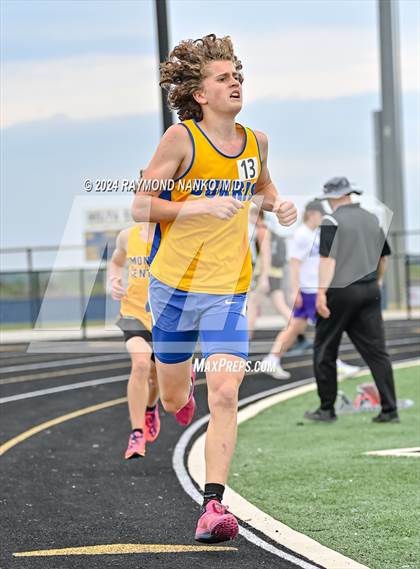 Thumbnail 1 in IHSAA Delta Sectionals (1600 Meter) photogallery.