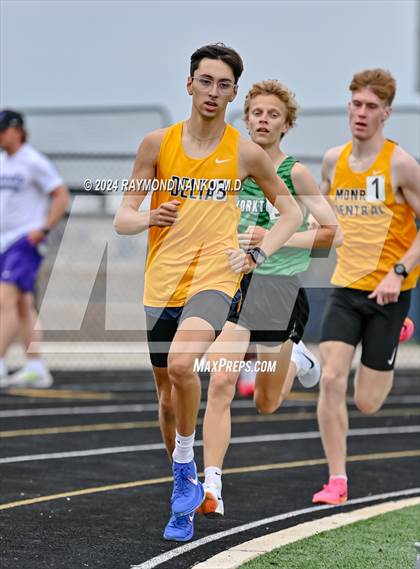 Thumbnail 2 in IHSAA Delta Sectionals (1600 Meter) photogallery.