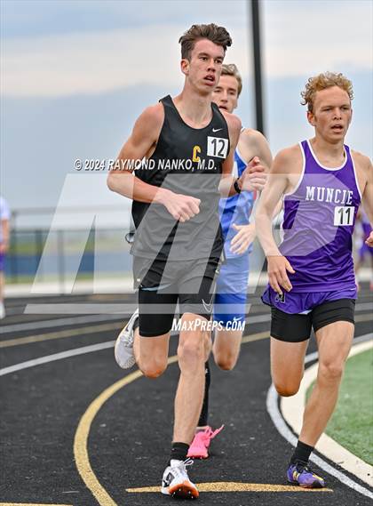 Thumbnail 1 in IHSAA Delta Sectionals (1600 Meter) photogallery.
