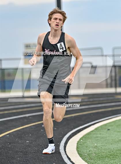 Thumbnail 2 in IHSAA Delta Sectionals (1600 Meter) photogallery.