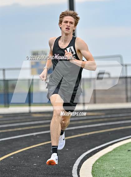Thumbnail 3 in IHSAA Delta Sectionals (1600 Meter) photogallery.