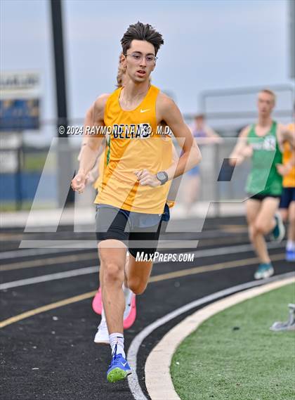 Thumbnail 1 in IHSAA Delta Sectionals (1600 Meter) photogallery.