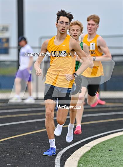 Thumbnail 1 in IHSAA Delta Sectionals (1600 Meter) photogallery.