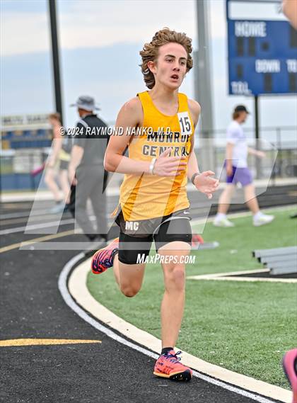 Thumbnail 1 in IHSAA Delta Sectionals (1600 Meter) photogallery.