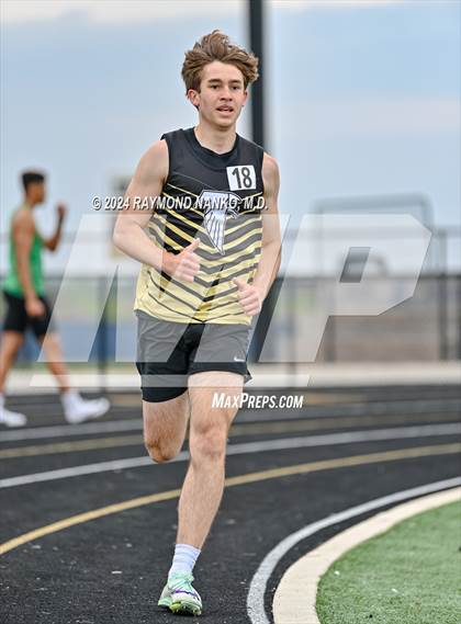 Thumbnail 3 in IHSAA Delta Sectionals (1600 Meter) photogallery.