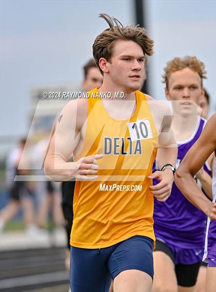 Thumbnail 3 in IHSAA Delta Sectionals (1600 Meter) photogallery.
