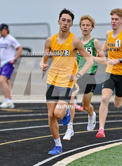 Thumbnail 1 in IHSAA Delta Sectionals (1600 Meter) photogallery.