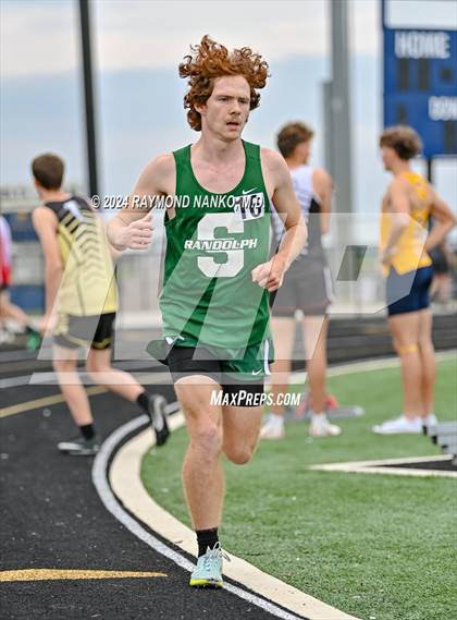 Thumbnail 3 in IHSAA Delta Sectionals (1600 Meter) photogallery.