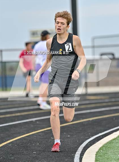 Thumbnail 3 in IHSAA Delta Sectionals (1600 Meter) photogallery.