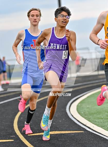 Thumbnail 1 in IHSAA Delta Sectionals (1600 Meter) photogallery.