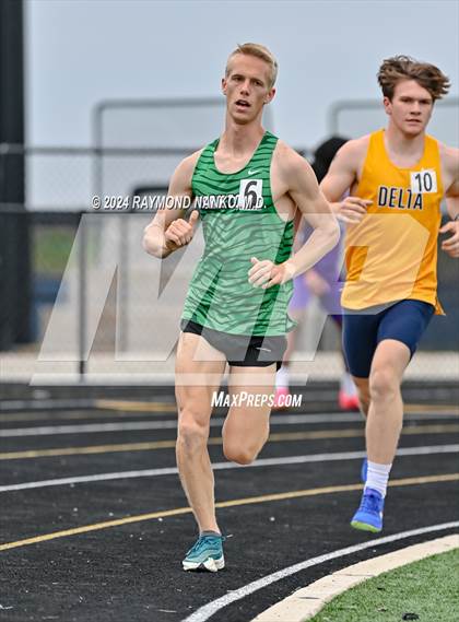 Thumbnail 1 in IHSAA Delta Sectionals (1600 Meter) photogallery.