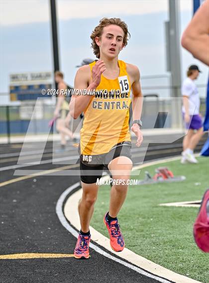 Thumbnail 2 in IHSAA Delta Sectionals (1600 Meter) photogallery.