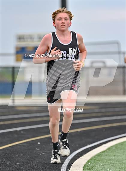 Thumbnail 3 in IHSAA Delta Sectionals (1600 Meter) photogallery.