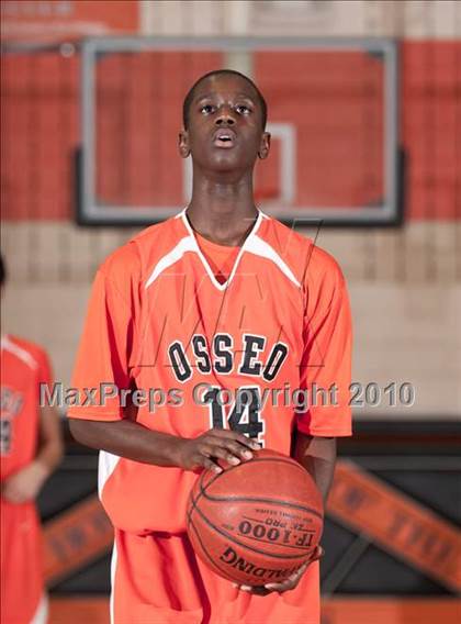 Thumbnail 2 in Blaine @ Osseo (JV) photogallery.