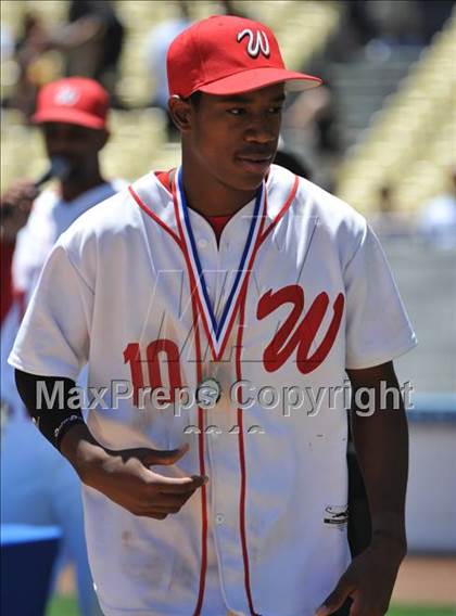 Thumbnail 2 in Venice vs. Westchester (CIF LACS D2 Playoffs)  photogallery.