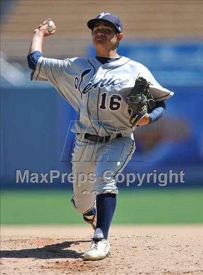 Thumbnail 1 in Venice vs. Westchester (CIF LACS D2 Playoffs)  photogallery.