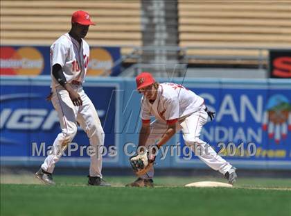 Thumbnail 2 in Venice vs. Westchester (CIF LACS D2 Playoffs)  photogallery.