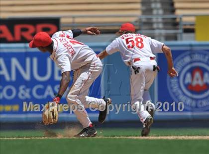 Thumbnail 2 in Venice vs. Westchester (CIF LACS D2 Playoffs)  photogallery.