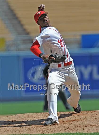 Thumbnail 2 in Venice vs. Westchester (CIF LACS D2 Playoffs)  photogallery.