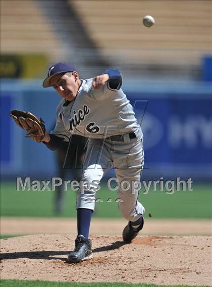 Thumbnail 2 in Venice vs. Westchester (CIF LACS D2 Playoffs)  photogallery.