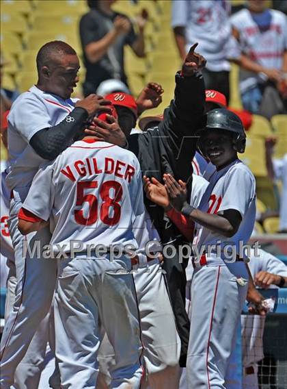 Thumbnail 2 in Venice vs. Westchester (CIF LACS D2 Playoffs)  photogallery.