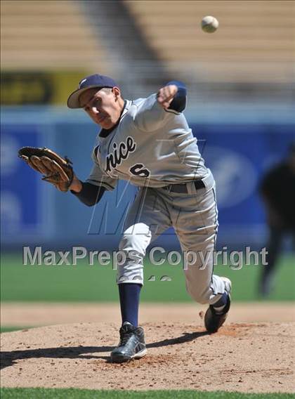 Thumbnail 3 in Venice vs. Westchester (CIF LACS D2 Playoffs)  photogallery.