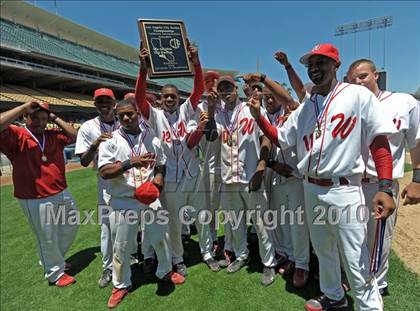 Thumbnail 2 in Venice vs. Westchester (CIF LACS D2 Playoffs)  photogallery.