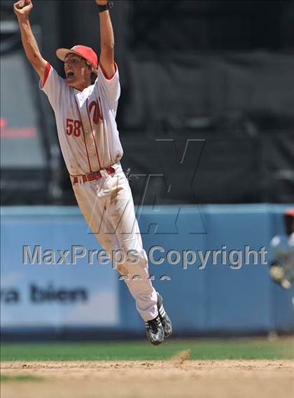 Thumbnail 3 in Venice vs. Westchester (CIF LACS D2 Playoffs)  photogallery.
