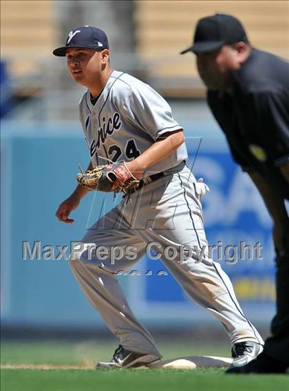 Thumbnail 3 in Venice vs. Westchester (CIF LACS D2 Playoffs)  photogallery.