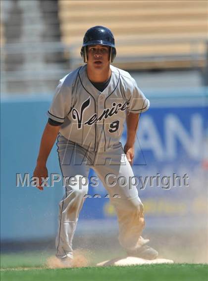 Thumbnail 2 in Venice vs. Westchester (CIF LACS D2 Playoffs)  photogallery.
