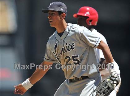 Thumbnail 3 in Venice vs. Westchester (CIF LACS D2 Playoffs)  photogallery.