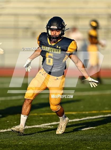 Thumbnail 2 in Warren County vs. Hedgesville photogallery.