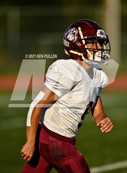 Thumbnail 3 in Warren County vs. Hedgesville photogallery.