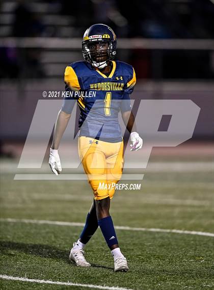 Thumbnail 3 in Warren County vs. Hedgesville photogallery.