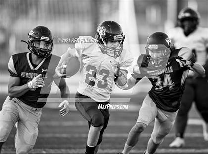 Thumbnail 2 in Warren County vs. Hedgesville photogallery.