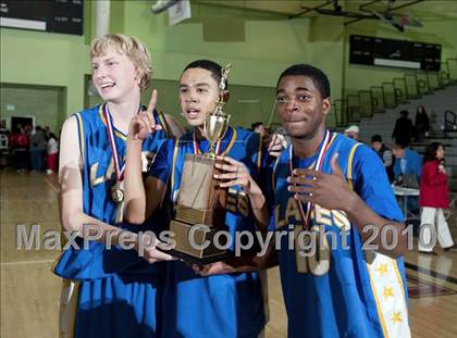 Thumbnail 3 in LACES vs. View Park (CIF LA City Section Small School Final) photogallery.