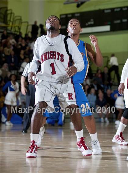 Thumbnail 3 in LACES vs. View Park (CIF LA City Section Small School Final) photogallery.