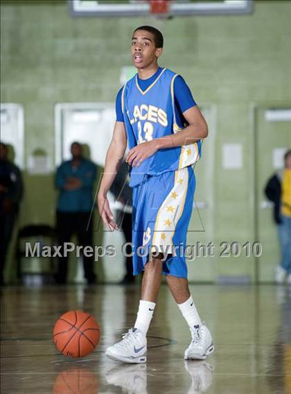 Thumbnail 2 in LACES vs. View Park (CIF LA City Section Small School Final) photogallery.