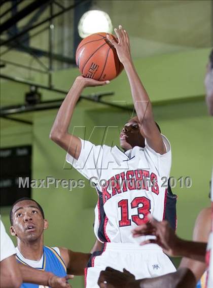 Thumbnail 2 in LACES vs. View Park (CIF LA City Section Small School Final) photogallery.