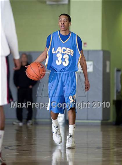 Thumbnail 1 in LACES vs. View Park (CIF LA City Section Small School Final) photogallery.