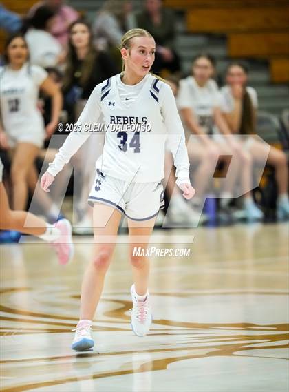 Thumbnail 2 in Valor Christian @ Columbine photogallery.