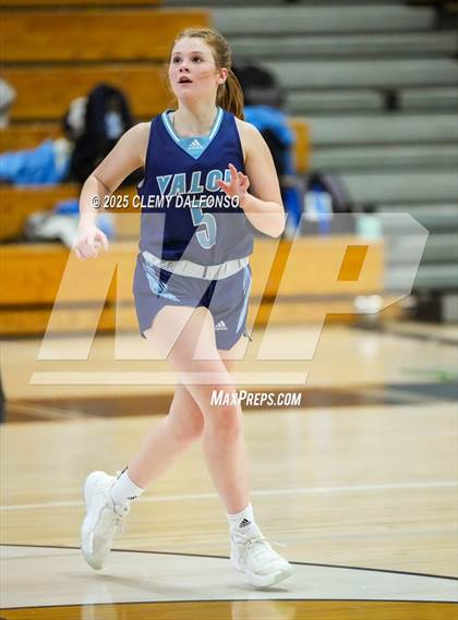 Thumbnail 2 in Valor Christian @ Columbine photogallery.